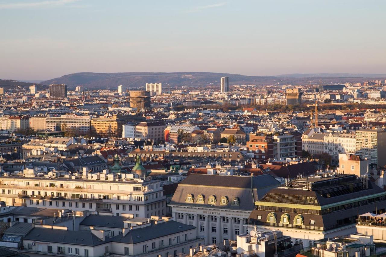 Site.Inn Wien Himberg Buitenkant foto